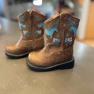 Girls Toddler All Over Tan With Lights And Studs On Saddle Vamp